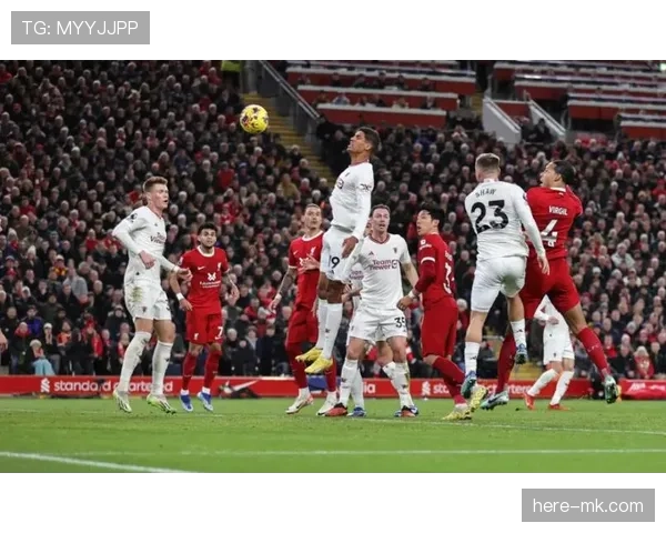 瓦拉内防守数据亮眼,成后防中坚力量 瓦拉内防守数据亮眼,成后防中坚力量