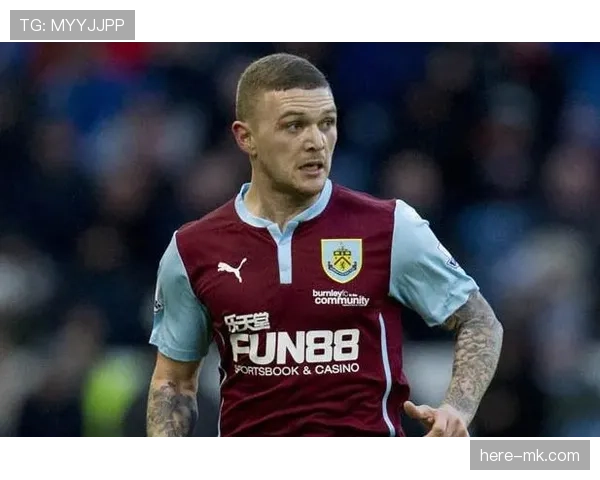 特里皮尔与阿什拉夫:经验型与速度型边卫对比分析 特里皮尔与阿什拉夫:经验型与速度型边卫对比分析