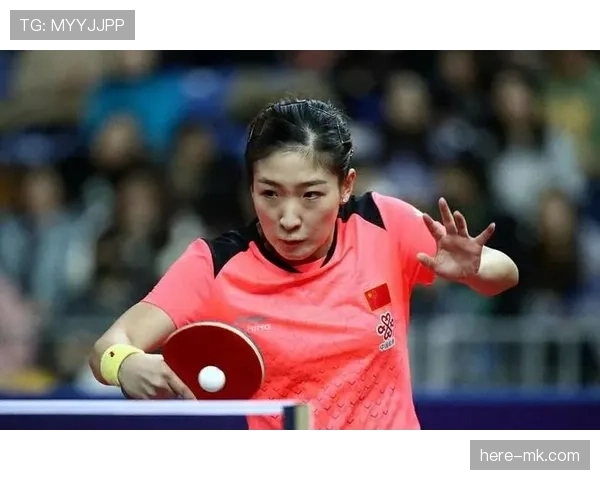 刘诗雯训练间突然放飞自我，谁还能想到她私下是这样？